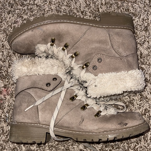 Winter boot - Picture 2 of 4